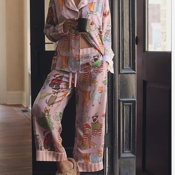 ISO any of Karen Mabon’s Cat Pajamas size medium - Picture 4 of 4